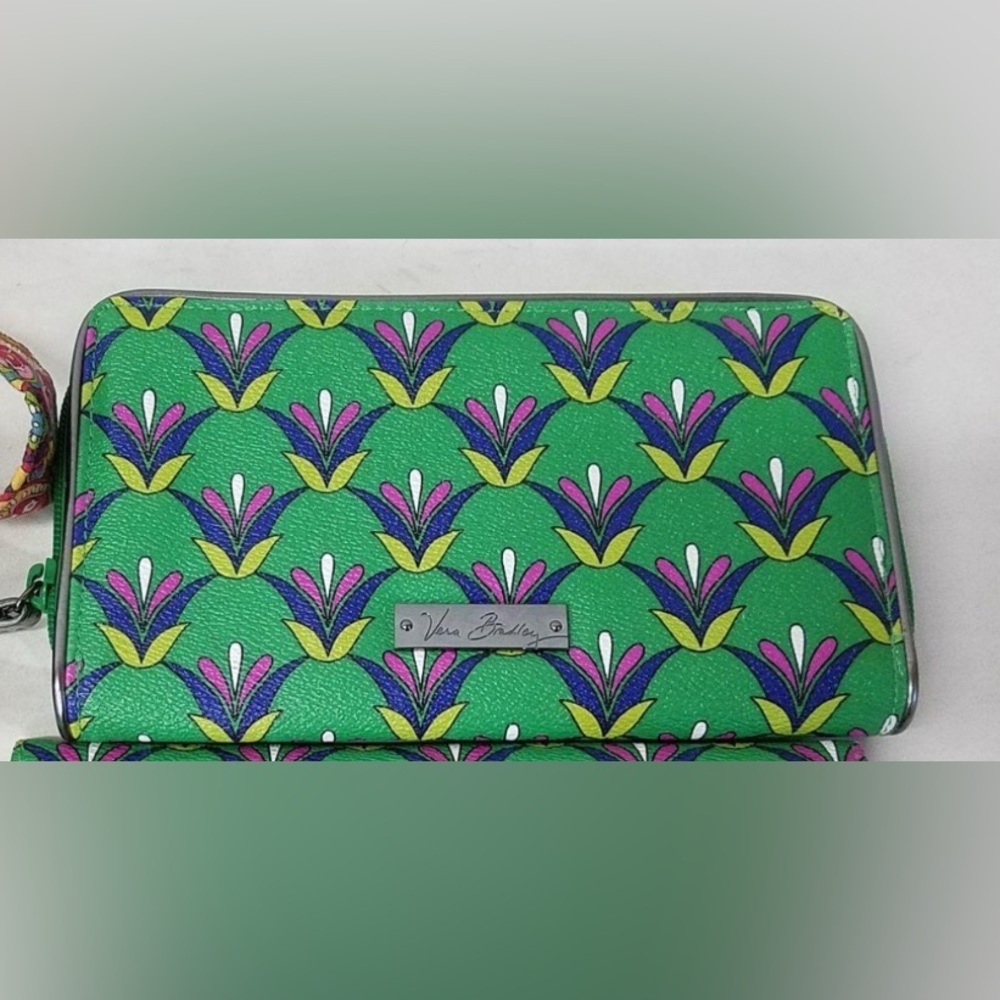 Authentic Vera Bradley Large Zip-Around Wallet - B.B. Collection